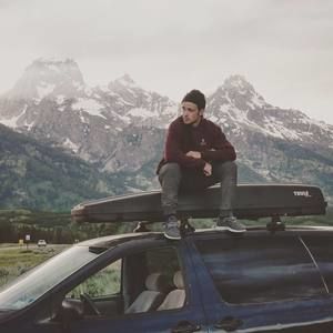 Meet your Posher, Casey